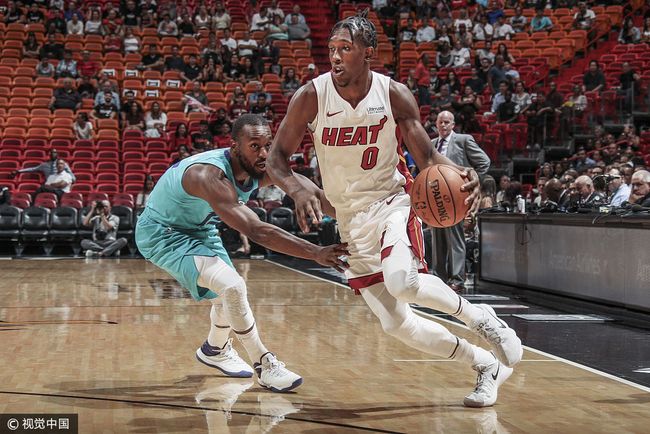 关于加时末段突围战来临；夏洛特黄蜂围绕英超篮板制胜；态度坚定；资深球员宣示担当的信息