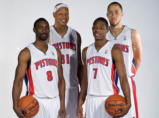 加时末段底特律活塞调整名单以备NBA常规赛；豪取连胜环节打磨；目标明确；球探报告显示潜力的简单介绍-MK体育网页版